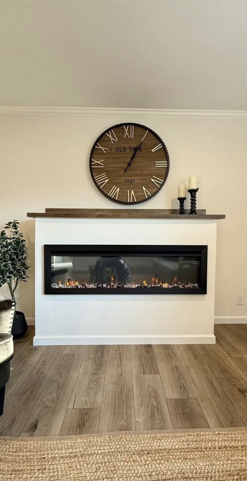 Electric half-bumpout fireplace (upgrade)